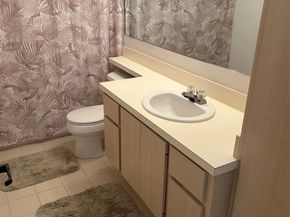 16 Amherst Ct C, Royal Palm Beach FL 33411