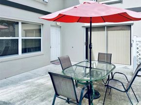 16 Amherst Ct C, Royal Palm Beach FL 33411