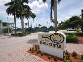 210 NE 12th Street, Delray Beach FL 33444