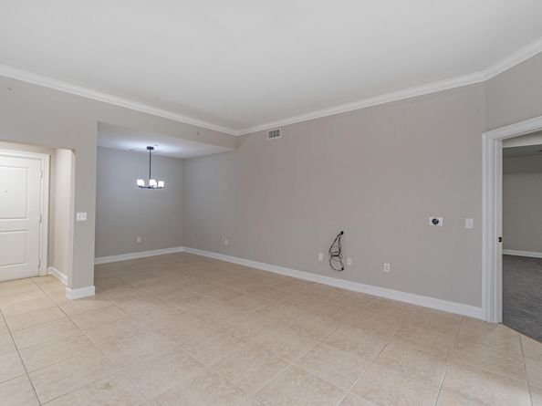 16101 Emerald Estates Dr 146, Weston FL 33331