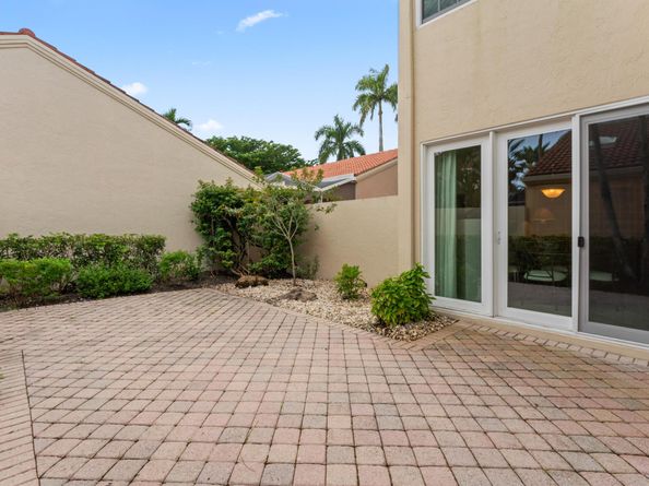 53 Via Del Corso, Palm Beach Gardens FL 33418