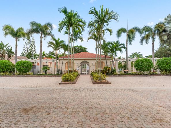 53 Via Del Corso, Palm Beach Gardens FL 33418