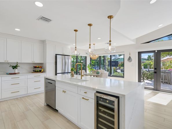 440 SE 7th Ave, Pompano Beach FL 33060