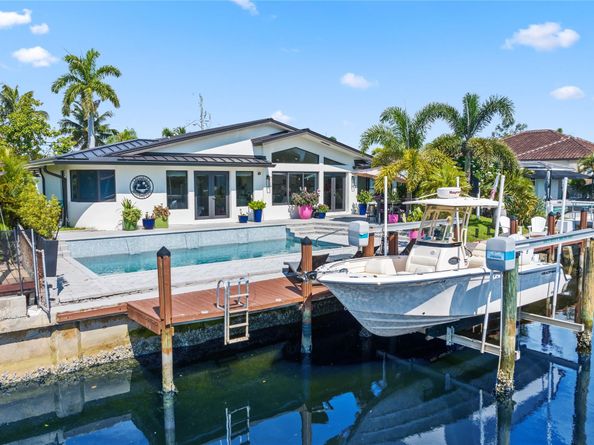 440 SE 7th Ave, Pompano Beach FL 33060