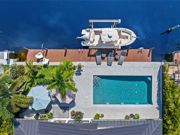 440 SE 7th Ave, Pompano Beach FL 33060