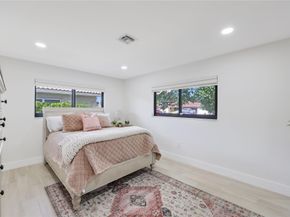 440 SE 7th Ave, Pompano Beach FL 33060