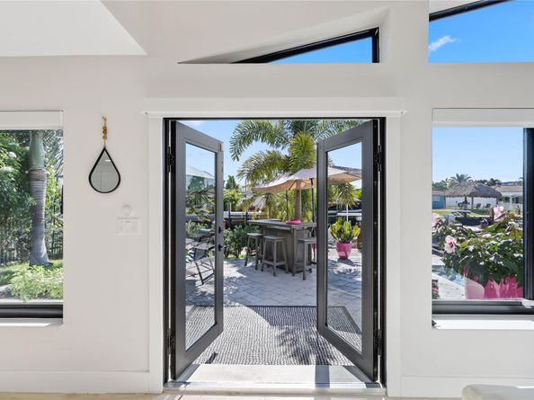 440 SE 7th Ave, Pompano Beach FL 33060