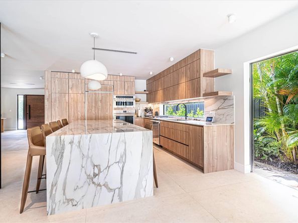 7610 Bayside Lane, Miami Beach FL 33141