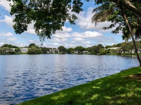 1448 NW 97th Ter 283, Hollywood FL 33024
