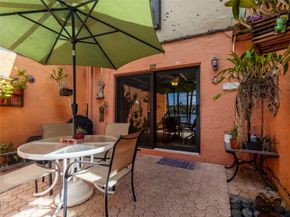 1448 NW 97th Ter 283, Hollywood FL 33024