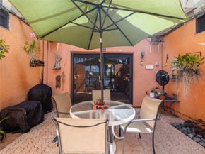 1448 NW 97th Ter 283, Hollywood FL 33024