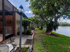 1448 NW 97th Ter 283, Hollywood FL 33024