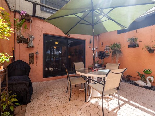 1448 NW 97th Ter 283, Hollywood FL 33024
