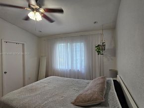 126 Hidden Ct Road 27D, Hollywood FL 33023