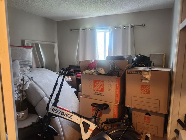 640 SW 68th Ter, Pembroke Pines FL 33023