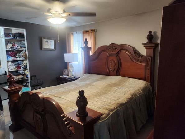 640 SW 68th Ter, Pembroke Pines FL 33023