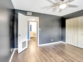 400 Commodore Dr 313, Plantation FL 33325