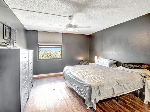 400 Commodore Dr 313, Plantation FL 33325