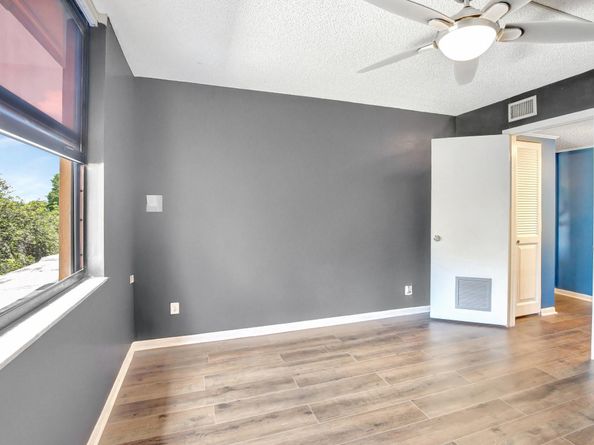 400 Commodore Dr 313, Plantation FL 33325