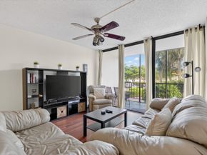 6815 Willow Wood Drive 4023, Boca Raton FL 33434