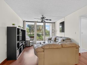 6815 Willow Wood Drive 4023, Boca Raton FL 33434