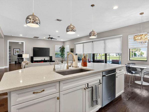 8215 NW 117th Lane, Parkland FL 33076