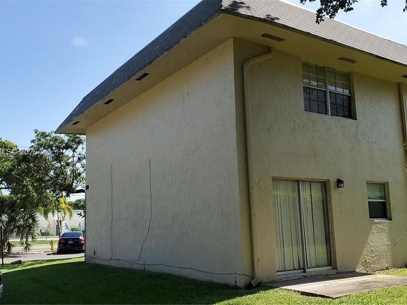 7505 Kimberly Boulevard 122, North Lauderdale FL 33068