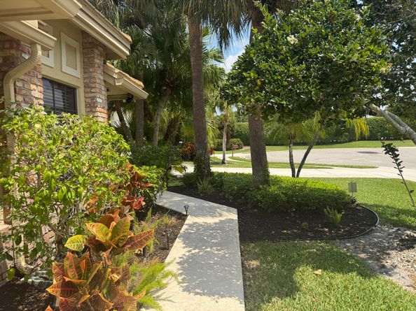6803 Bitterbush Place, Boynton Beach FL 33472
