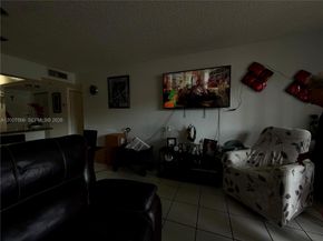5201 NW 7th Street 104, Miami FL 33126