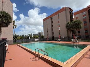 5201 NW 7th Street 104, Miami FL 33126