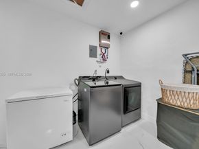 990 NW 131st Avenue, Miami FL 33182