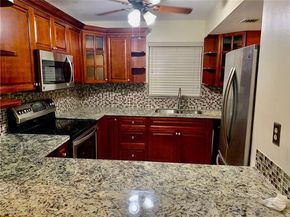 2830 Riverside Dr 102, Coral Springs FL 33065