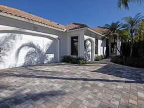 2570 Players Court, Wellington FL 33414