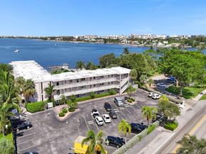 311 E Ocean Avenue 102, Lantana FL 33462