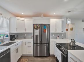 311 E Ocean Avenue 102, Lantana FL 33462