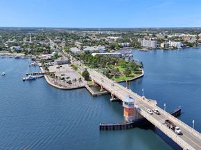 311 E Ocean Avenue 102, Lantana FL 33462