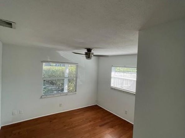 825 NE 10th Avenue, Pompano Beach FL 33060