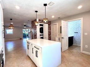 2314 Johnson St 23D, Hollywood FL 33020