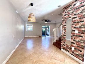 2314 Johnson St 23D, Hollywood FL 33020