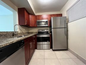 3700 NW 21st Street 304, Lauderdale Lakes FL 33311