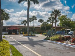 342 Lake Evelyn Drive, West Palm Beach FL 33411