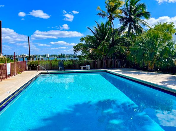 720 N Dixie Highway 604, Lantana FL 33462