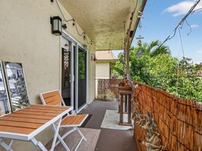 720 N Dixie Highway 604, Lantana FL 33462