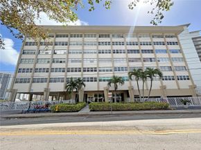 111 Golden Isles Drive C9, Hallandale Beach FL 33009