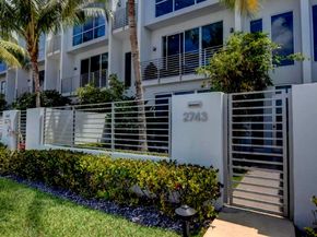 2743 NE 1st Street, Pompano Beach FL 33062