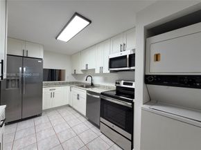 400 Commodore Drive 101, Plantation FL 33325