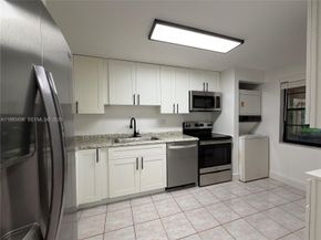 400 Commodore Drive 101, Plantation FL 33325