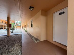400 Commodore Drive 101, Plantation FL 33325