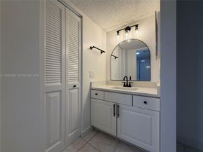 400 Commodore Drive 101, Plantation FL 33325