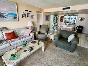 5600 N Flagler Drive 2701, West Palm Beach FL 33407